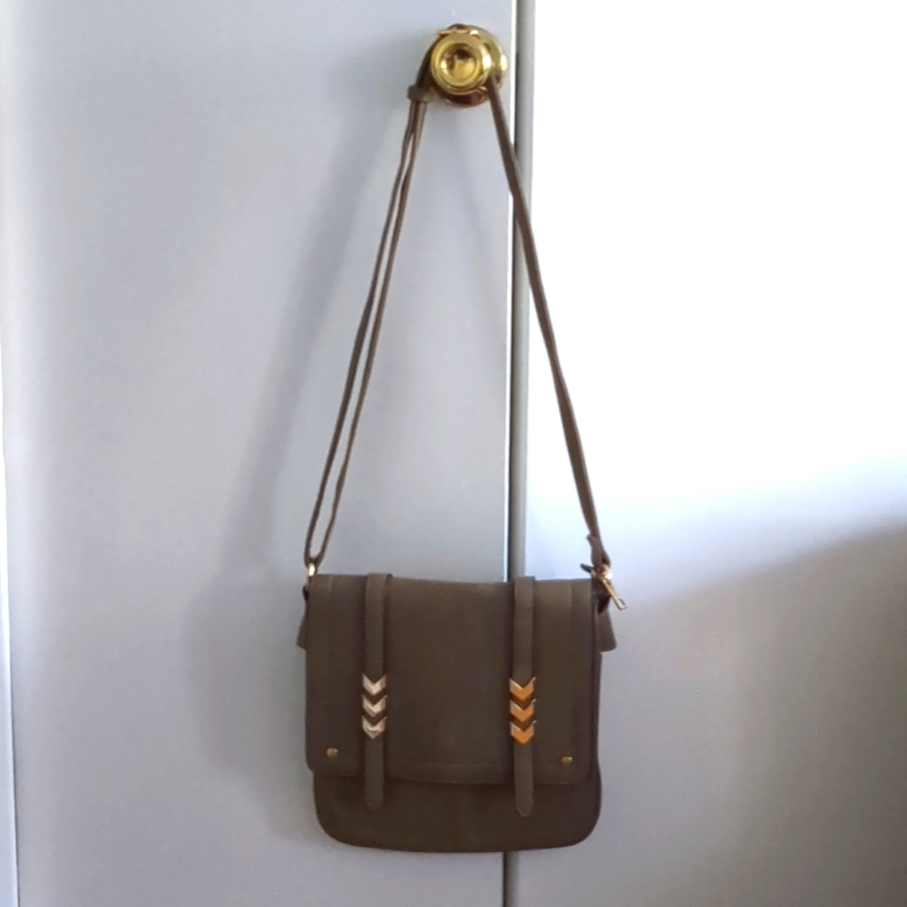 Grey pleather crossbody bag
